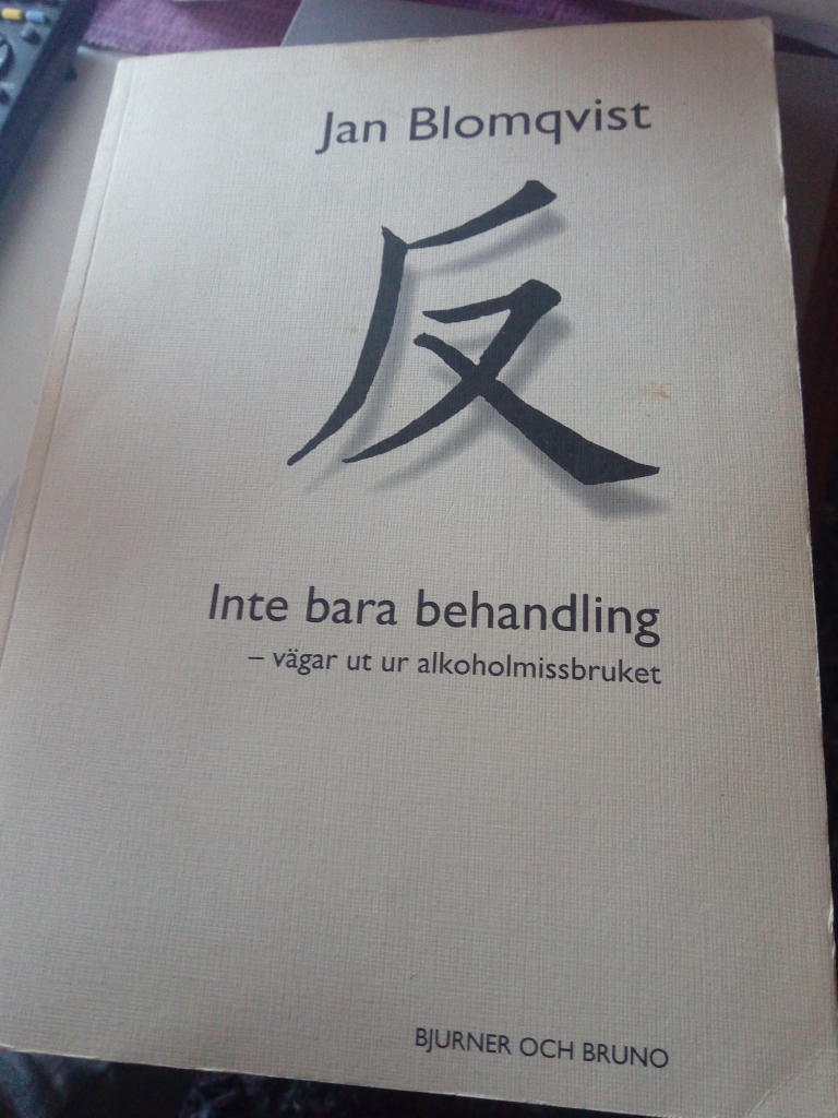 Inte bara behandling - vägar ut ur alkoholmissbruket
