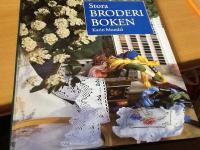 Stora broderiboken. Med ett stort mönsterark