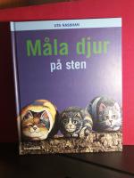 Måla djur på sten